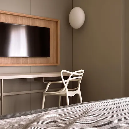 City Hotel Thessaloniki 4*