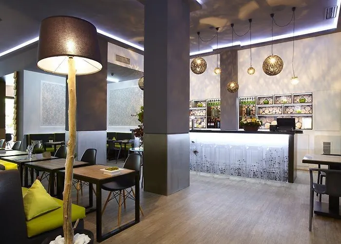 City Hotel Thessaloniki 4*